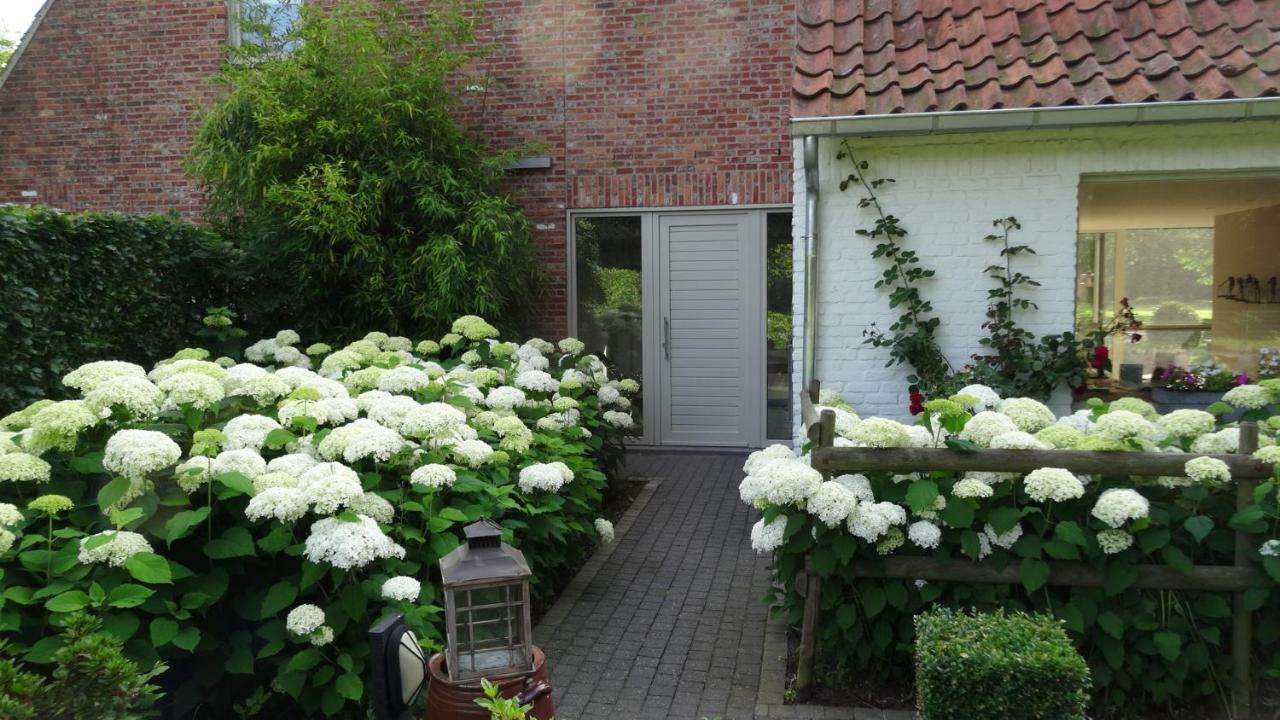 The Two Oaks - Private Garden For Guests Hertsberge Exterior foto